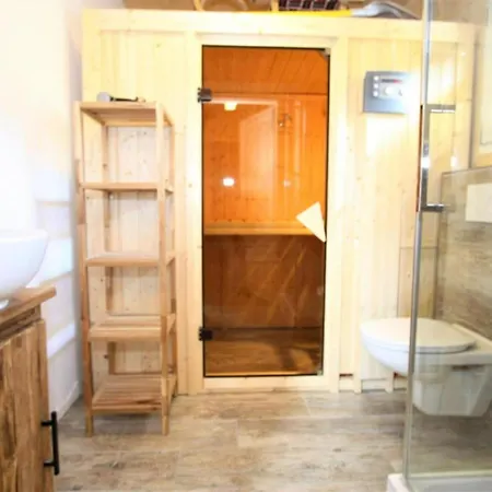 Heidi Und Peter בקתה