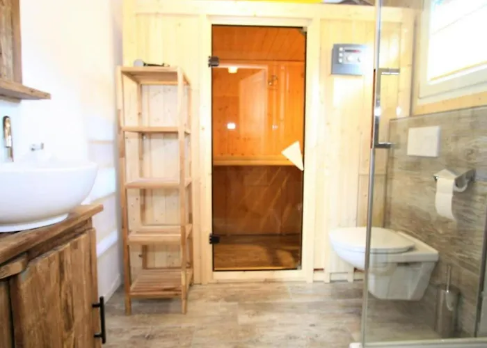 Heidi Und Peter Alpesi faház