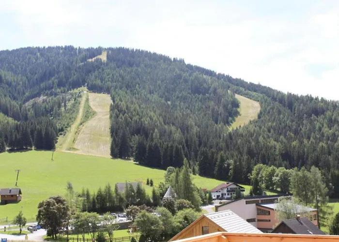 Heidi Und Peter Alpesi faház *